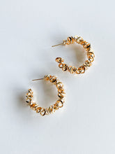 Load image into Gallery viewer, Gold Earrings 9
