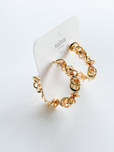 Load image into Gallery viewer, Gold Earrings 9
